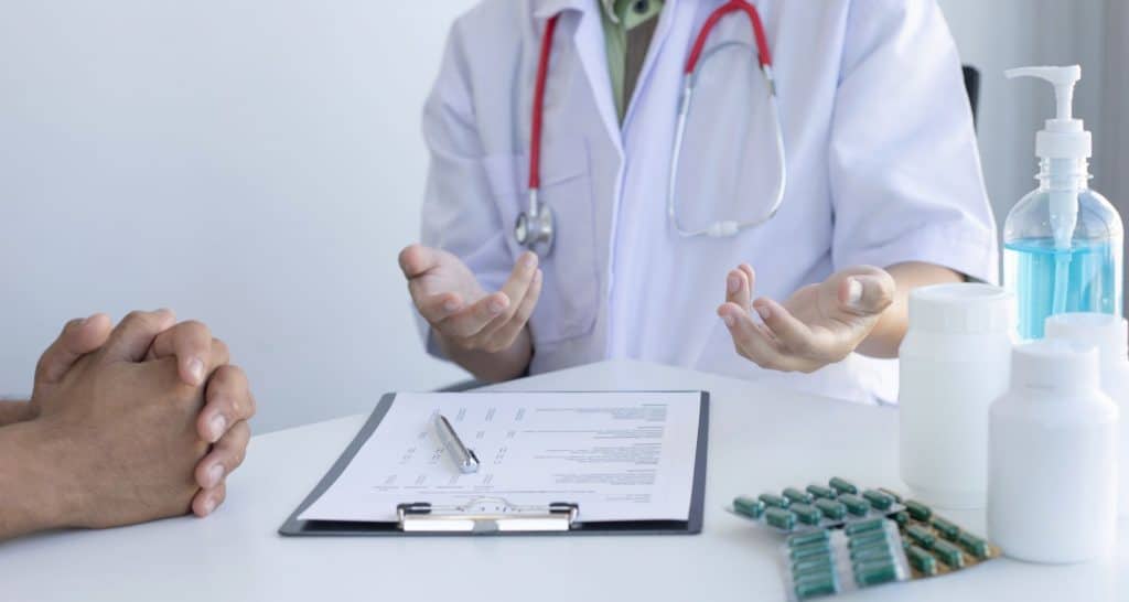 patient and dr. discussing detox